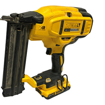 Naelapüstol DeWalt DCN680 + Aku 2.0Ah 18v