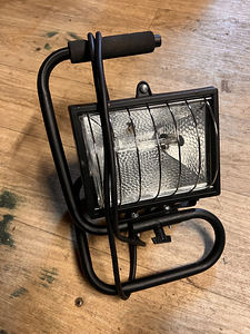 Prožektori lamp (1 foto / 2)