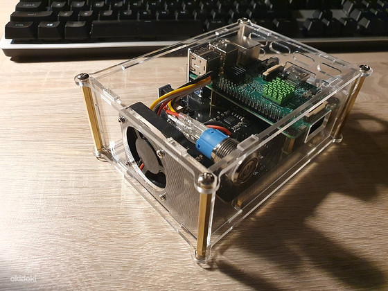 Raspberry Pi X820 SSD/HDD laiendusplaat