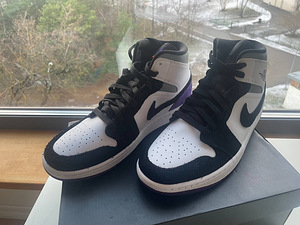 Nike AIR JORDAN 1 MID SE (3 фото из 3)