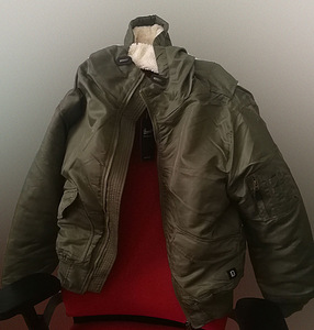 Bomber jakk (1 foto / 2)