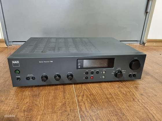 NAD 705 Стерео HiFi AM/FM приемник