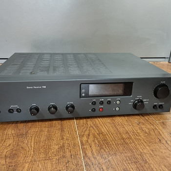 NAD 705 Stereo HiFi AM/FM Receiver