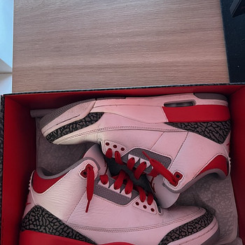 Air Jordan 3 Retro огненно-красный