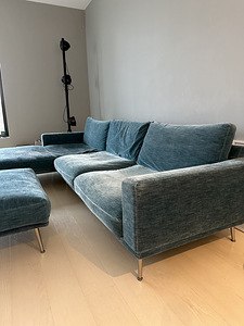 Bo Concept diivan Carlton koos tumbaga (3 foto / 4)