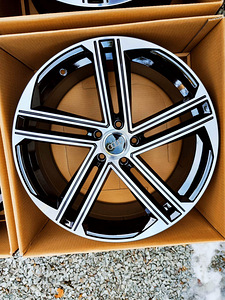 19" Audi/VW/Skoda и др. диски 5x112 (новые) (2 фото из 8)