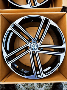 19" Audi/VW/Skoda и др. диски 5x112 (новые) (8 фото из 8)