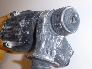 Перфоратор аккумуляторный DeWALT DCH133 Без аку (4 фото из 5)