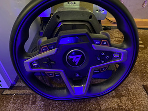 Thrustmaster T248 (4 фото из 4)