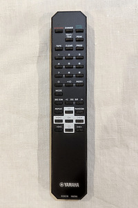 Yamaha CDC6 - V662560 pult (1 foto / 1)