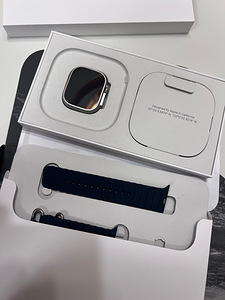 Apple iWatch ULTRA Titanium Case 49MM / midnight ocean band (1 foto / 4)