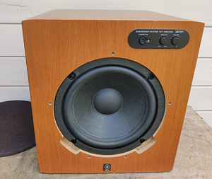 Aktiiv-subwoofer (6 foto / 10)