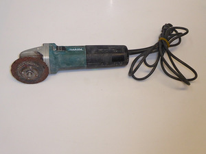 Болгарка Makita 9565C (2 фото из 5)