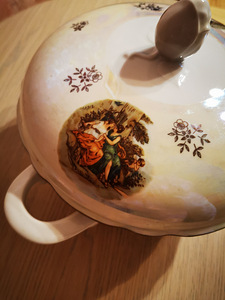 Tureen. (2 foto / 5)