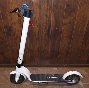 Elektritõukerattas Blaupunkt ESC808 Edition + Laadija + Kott (3 foto / 8)