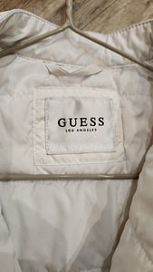 Guessi kerge jope suurus XS (4 foto / 5)