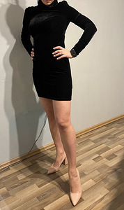 Платье “GUESS” (2 фото из 6)
