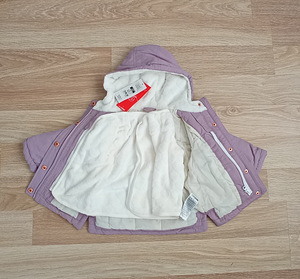 Новая куртка три в одном для девочки, р.74 (2 фото из 2)