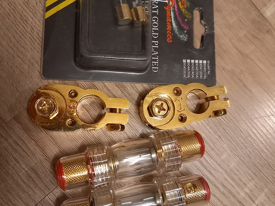 Auto Hi-Fi jubinad