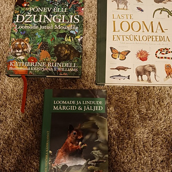 Книги... 10 евро каждая.