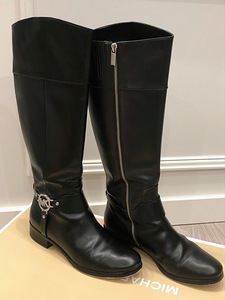 Michael Kors сапоги (3 фото из 4)