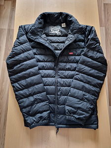 Meeste kevad-sügis jope Levis / Мужская куртка Levis (1 фото из 3)