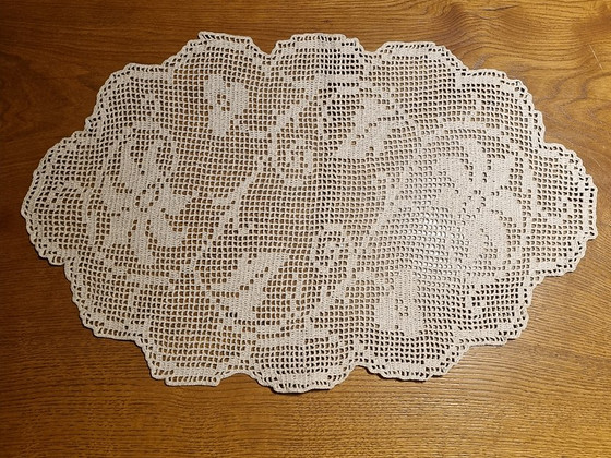 Eesti käsitöö! Kingiidee. Uus heegeldatud linik 41x 65 cm.