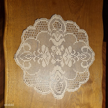 Eesti käsitöö! Kingiidee. Uus heegeldatud linik 53x55 cm.
