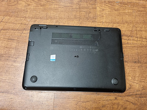 Hp Elitebook 840 G4 i5,256,8GB,FHD.Win 11 (3 foto / 3)