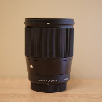 Sigma 16mm f/1.4 DC DN Micro Four
