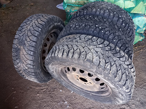 MB Vito naelad Nokian Nordman plekkidel (9 foto / 10)