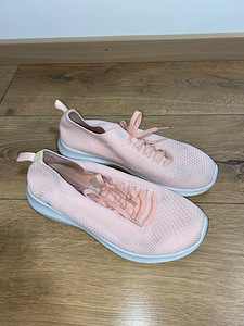 Sketchers (1 фото из 2)