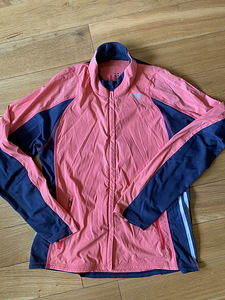 Adidas dressikas,ülikerge ja hea venivusega,suurus 42. (1 foto / 1)