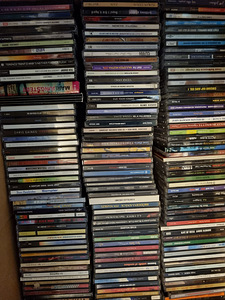 CD проигрыватели (10 фото из 10)