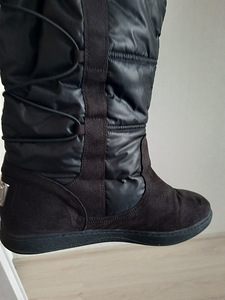 Женские сапожки,GUESs (2 фото из 5)