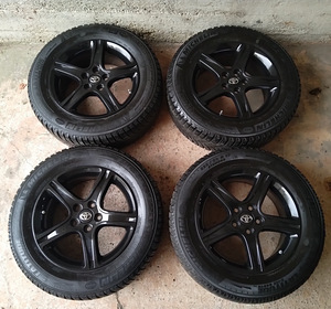 Toyota Lexus R17 valuveljed rehvidega 5×114,3 (1 foto / 4)