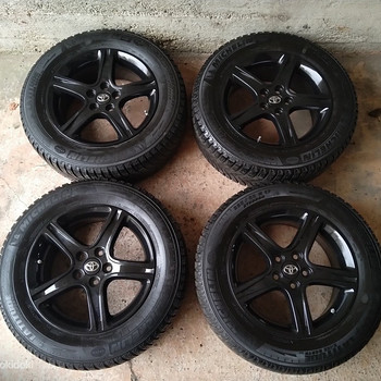 Toyota Lexus R17 valuveljed rehvidega 5×114,3