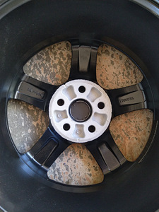 Toyota Lexus R17 valuveljed rehvidega 5×114,3 (3 foto / 4)
