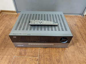 Harman Kardon AVR247 7.1 Channel Audio Video Receiver  (2 foto / 4)