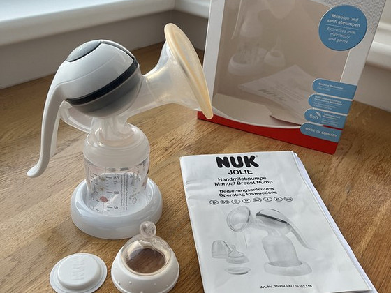 Молокоотсос Nuk ручной