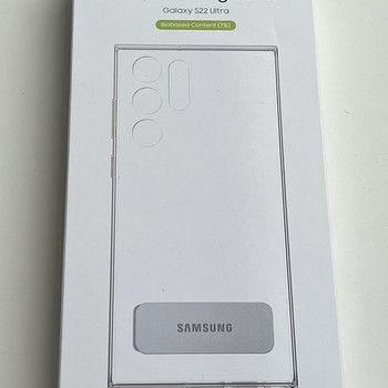 Samsung Galaxy S22 Ultra Clear Standing Cover