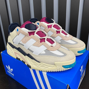Adidas Nitebell (2 фото из 3)