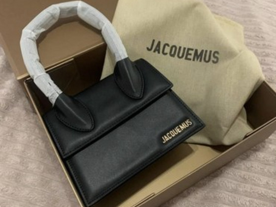 Jacquemus Le Grand Chiquito tote bag