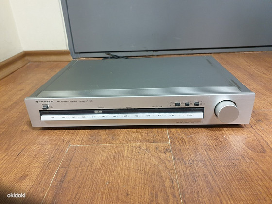 Kenwood KT 80 Stereo Tuner