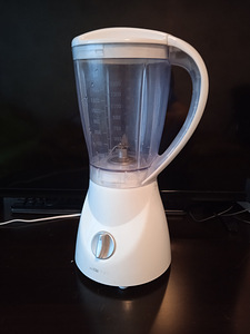 Blender (4 foto / 4)
