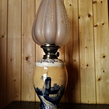 Petrooleumi lamp.