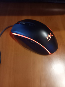 HyperX Pulsefire Surge (2 фото из 4)