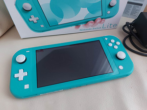 Nintendo Switch Lite (7 фото из 7)