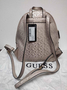 Ноый! Guess рюкзак (3 фото из 5)