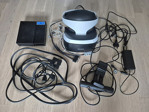 PS4 Slim + Playstation 4 VR (2 foto / 9)
